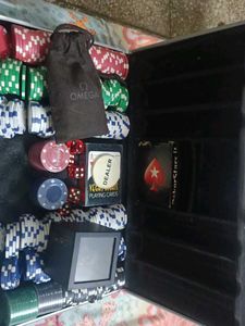 Combo Of 3 Poker Set Omega Pendrive N Starwar