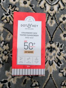 Dot And Key Strawberry Tinted Sunscreen