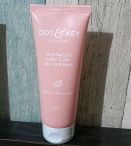 Dot&amp;Key Watermelon Superglow Gel Face Wash