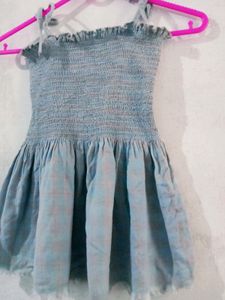Sleevles Crop Top