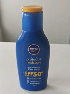 NIVEA SUN SPF50+
