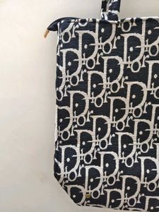 LAST PIECE CHRISTIAN DIOR TOTE @999