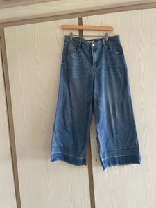 Straight Jeans