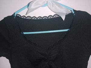 (New) Black Assymetrical Lace Top 🎀🖤