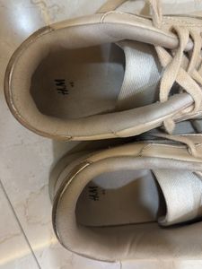 H&amp;M Casual Shoes