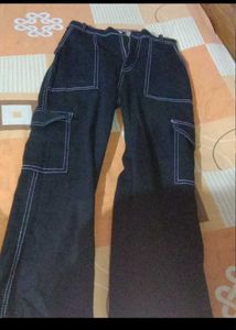A Cargo Jeans.