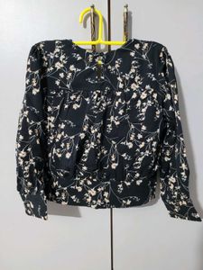 Cropped Top. Unused.