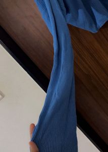 Colourblocked V-Neck Crop Top