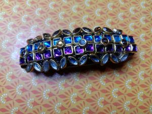 Trendy kundan hair clip pack of 2