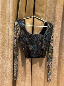 aesthetic hipster core Long Sleeve Crop Top