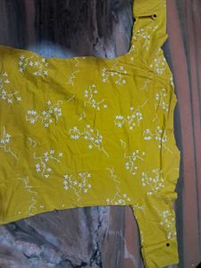 Cute Yellow Printed Top