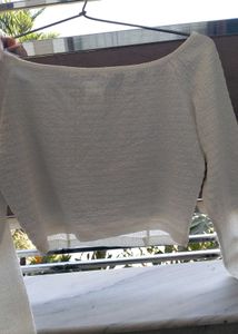 white chic crop top.