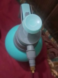 Garden Sprayer - 2 Liter