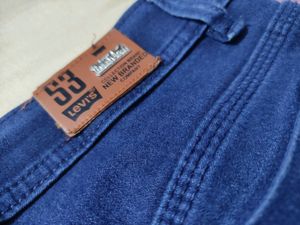 SALE TILL 5AM Levi's jeans