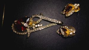 dimond pendent earring set