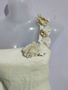 ONE SHOULDER DRESS
