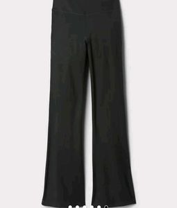 GapFit Sky High Studio Flare Leggings