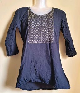 BOGO🎁Buy One Get 1 Free🎁Size Small Black Kurta