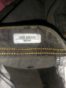 Roadster Loose Bootcut Jeans