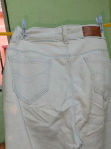Wide Leg Light Wash Jeans