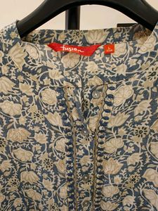 Fusion Mandarin Collar Floral Kurta