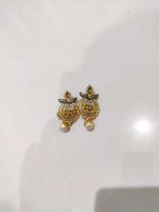 New Earrings Set