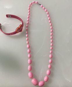 Barbie-themed jewelry set