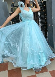 Elegant Sky Blue Tulle Gown