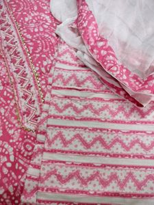 Pure Cotton Suit With Chiffon Dupatta