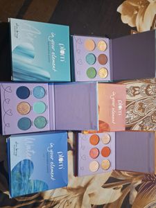 Plum EYESHADOW