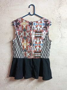 Trendy Ladies Fashion Top Sleeveless Multicolour
