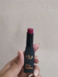 MILA BEAUTE Pro Matte Lipstick