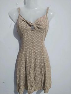CUTE POLKA DOTS DRESS