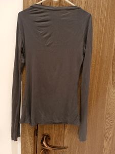 Set Of 2 Deep Neck Body Hugging T Shirts