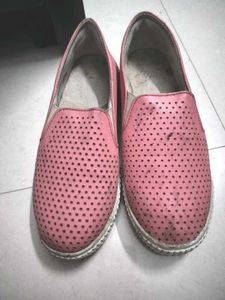 Shoes In Pink 🩷 Colour