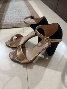 Golden Ankle Strap Block Heels | Tresmode