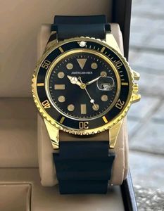 Stylish Gold &amp; Black Watch