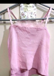 Pink  🩷 crop top