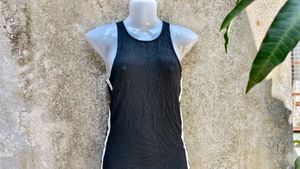 I. BLACK BODYFITTING BODYCON