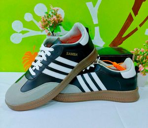 UK-07 Top Fashionable slidCasual Shoes