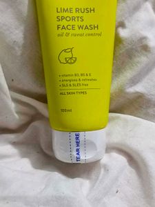 Dot &amp; Key Lime Face Wash