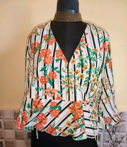 Zara Floral Top ( Yellow paint stains)