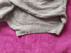 Offer 580 😍Grey Pullover Crop Sweater 💖