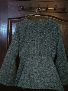 Elegant V-Neck Long Sleeve Top