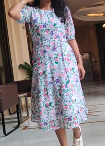 White Floral Print Beautiful Dress 👗