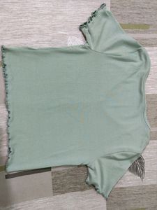 Green Regular Crop Top