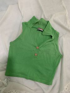 Trendy Crop Top With Collar And Front Button