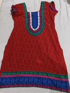 Red Kurti