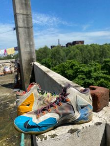 Used Sneakers