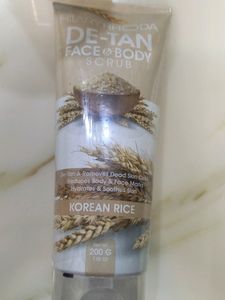 Korean Rice Face And Body Scrub 200g